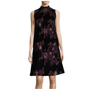 NWT Beige By eci Black Velvet Shift Dress Sleeveless Floral Embroidered Sz L